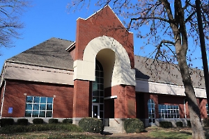 Dr. Wang’s talk was held at Cumberland University