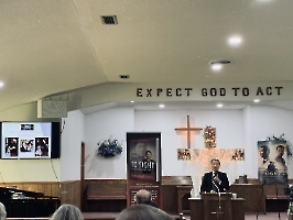 3-5-23, Sun, Dr. Wang talked at the Westside Nazarene Church