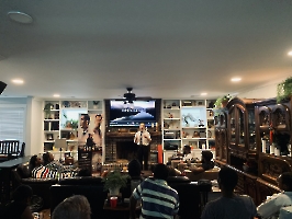 Audience at Jerry Turney’s home