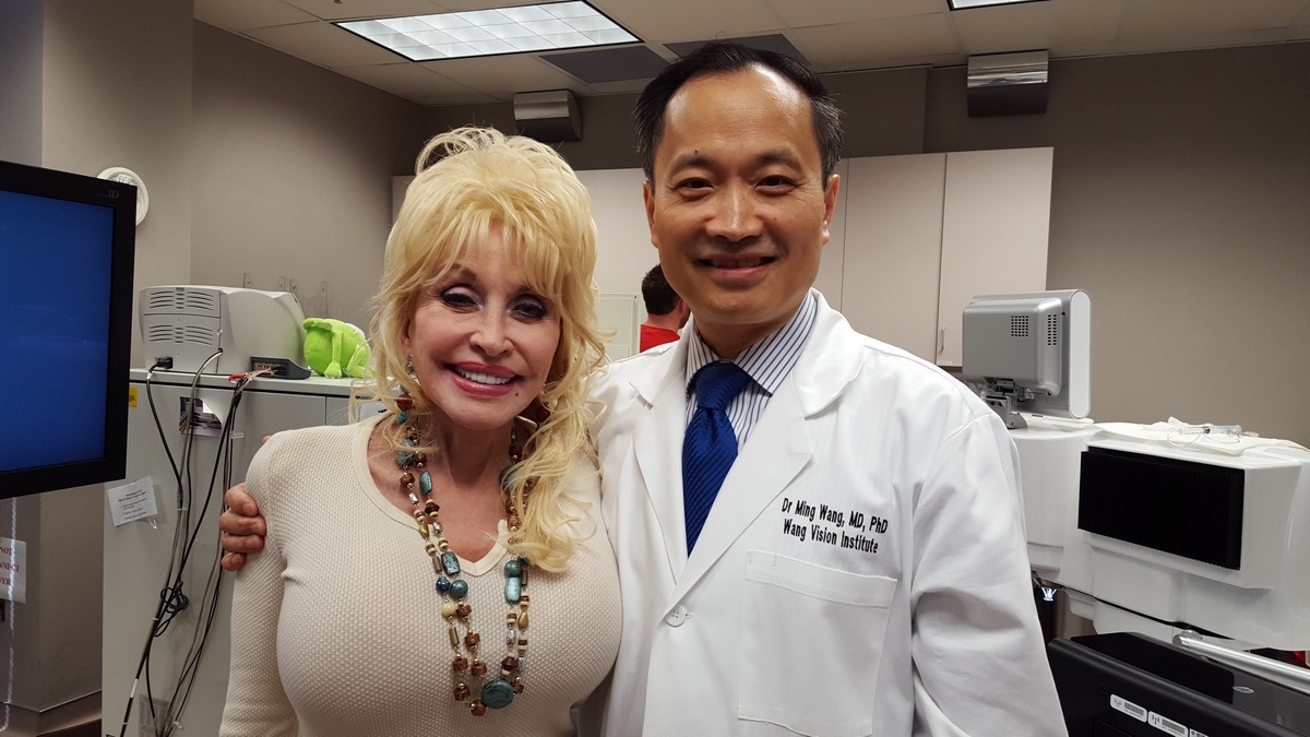 Celebrity patient Dolly Parton_2